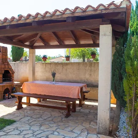 Holiday home Labud