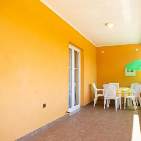 Labud Holiday home Zminj