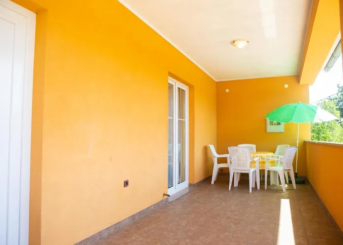 Labud Holiday home Zminj